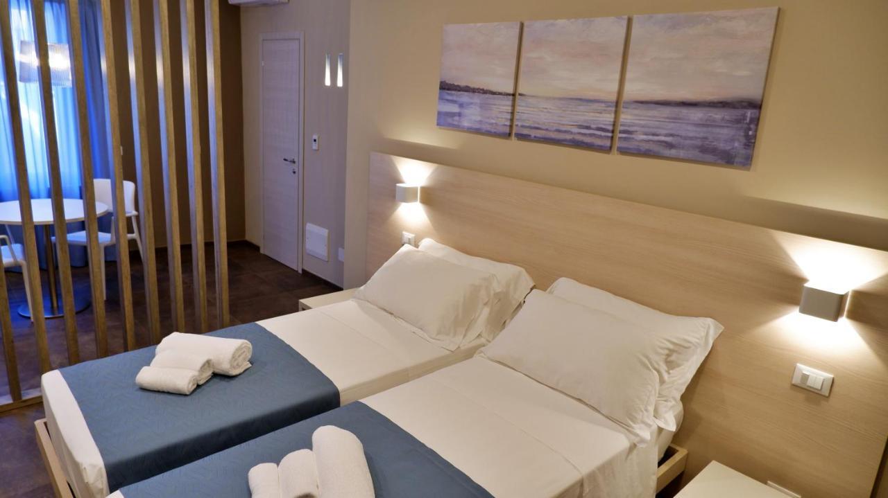Pianomare Riviera Apartments And Rooms インペリア エクステリア 写真