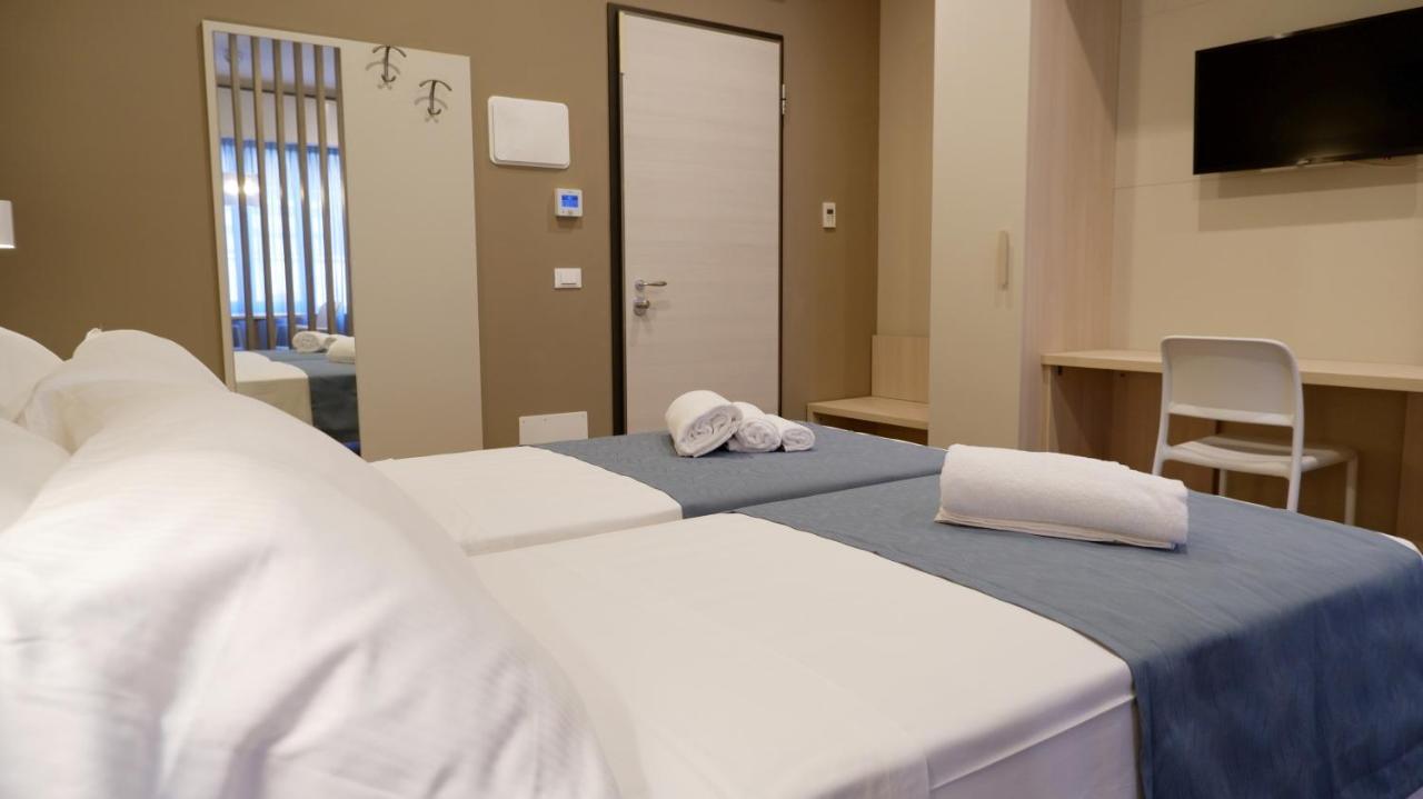 Pianomare Riviera Apartments And Rooms インペリア エクステリア 写真